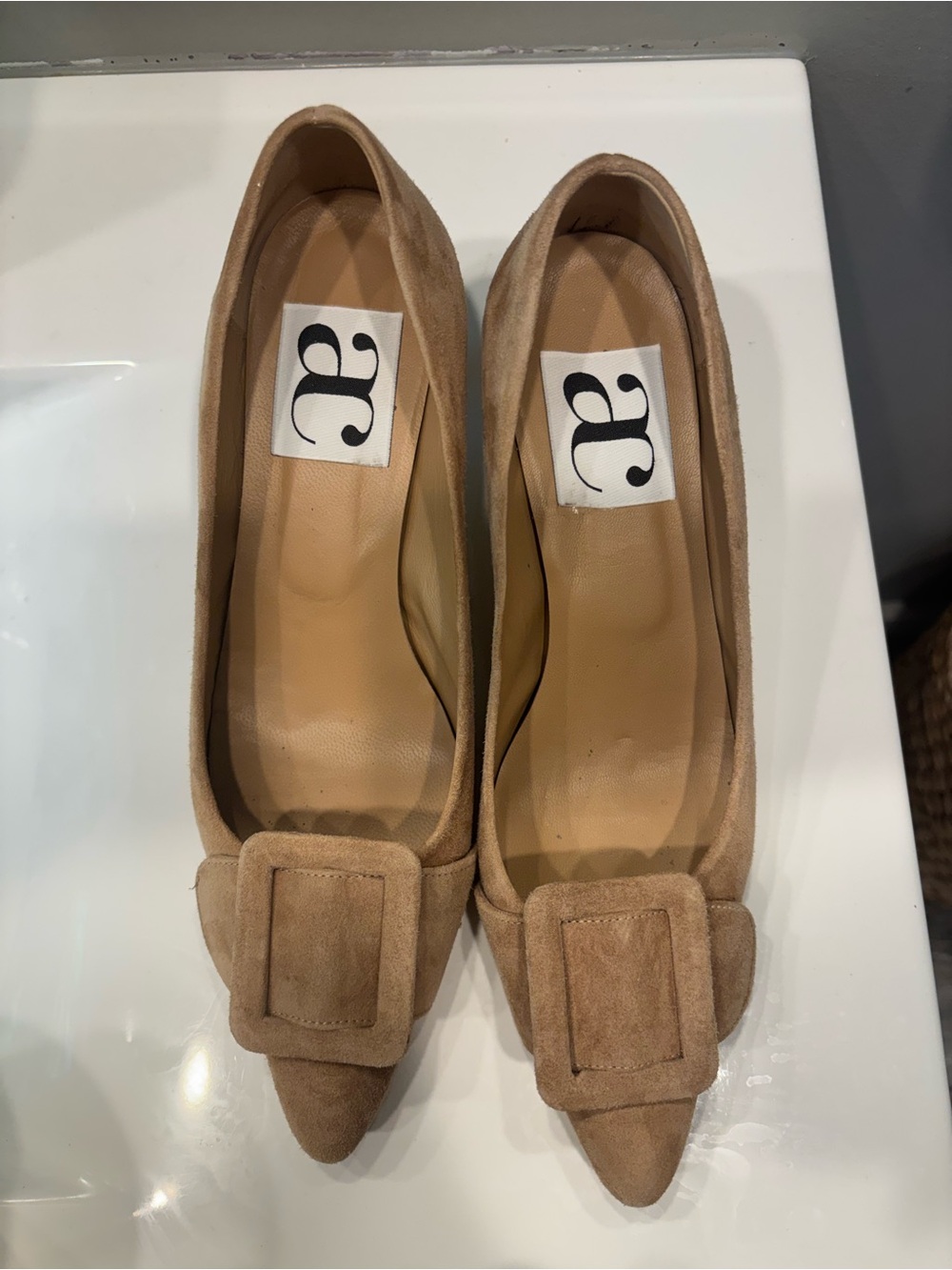 Andrea Carrano suede kitten heels shoes